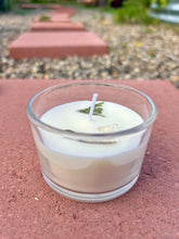 Load image into Gallery viewer, Cedarwood & Sage Soy Candle | Clear Quartz Crystal Candle | 4 oz Glass Jar Candle