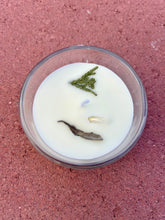 Load image into Gallery viewer, Cedarwood & Sage Soy Candle | Clear Quartz Crystal Candle | 4 oz Glass Jar Candle