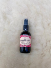 Load image into Gallery viewer, Bergamot Clove Essential Oil Spray – Versatile Multi-Use Freshener for Yoga Mats, Body, Car, and Pillows with Natural Bergamot and Clove Oils.