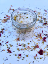 Load image into Gallery viewer, Mineral-rich bath soak made with Epsom, Himalayan, and sea salts