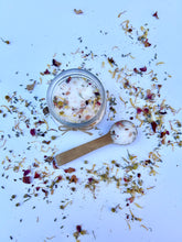 Load image into Gallery viewer, Herbal bath soak with essential oils for a spa-like at-home experience
