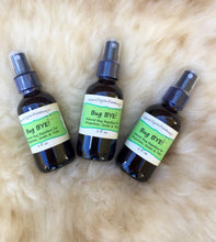 Load image into Gallery viewer, Chemical-free bug spray, featuring essential oils like lavender, rosemary, and lemongrass, designed for natural outdoor use.
