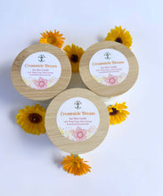 Load image into Gallery viewer, Creamsicle Dream Soy Candle | Sweet Orange, Ylang Ylang &amp; Patchouli | Clear Quartz Crystal
