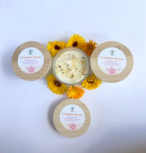 Load image into Gallery viewer, Creamsicle Dream Soy Candle | Sweet Orange, Ylang Ylang &amp; Patchouli | Clear Quartz Crystal
