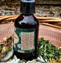 Load image into Gallery viewer, Queen Of The Garden Rose Water Face Toner for Glowing Skin + Blemish Control w/ Organic Herbal infused Apple Cider Vinegar &amp; Rose Petal infused Witch Hazel
